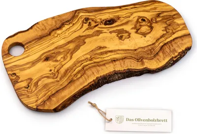 Produktbild von Brotzeitbrett aus Olivenholz im Naturschnitt mit Loch 65 cm