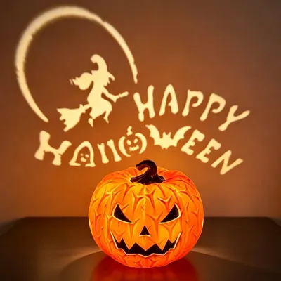 Image de Décoration d'Halloween sur le thème des citrouilles, projecteur d'intérieur, éclairage de citrouilles, décoration d'automne
