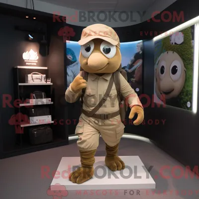 Image de Costume de mascotte REDBROKOLY Tan Special Air Service habillé avec un short de course et des porte-documents
