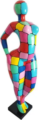 Produktbild von Casa Padrino Luxus Designer Deko Skulptur Frau Bunt / Schwarz H. 130 cm - Abstrakte Deko Figur - XXL Deko Skulptur - XXL Deko Figur - Wohnzimmer Deko - Garten Deko - Abstrakte Deko Skulpturen