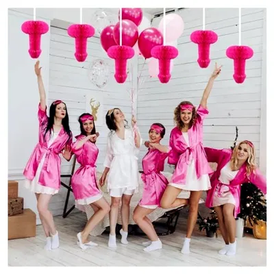 Produktbild von Hängedekoration für Bachelorette Party, JGA Deko für Frauen, Braut-Dekorationen für Junggesellenabschied aus Papier (3 Stück)
