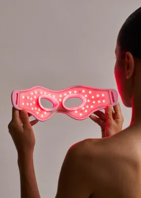 Produktbild von CREATE - LED-Augenmaske für die Hautpflege – 4-in-1 LED-Behandlungs-Augenmaske