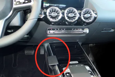 Produktbild von Brodit ProClip Fahrzeughalter 835496 - Konsolenbefestigung- NUR für Automatikgetriebe - Mercedes Benz B-Klasse 19-24, Mercedes Benz B-Klasse 19-23, Mercedes Benz B-Klasse 19-21