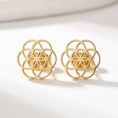 Produktbild von Lundholm Pia Ohrstecker Damen Vergoldet – Blume des Lebens – Premium Edelstahl Gold PVD – Ohrringe 1,1 cm – Hypoallergen Wasserfest