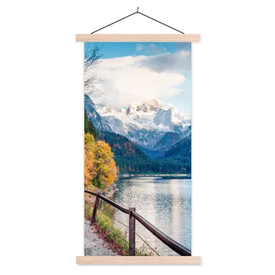 Produktbild von MuchoWow® Textilposter Berge - See - Weg - Natur - Wasser 60x120 cm mit holzfarbenen Rahmen - Holz