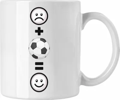 Produktbild von Trendation - Fußball Tasse Geschenk für Fußballspieler Trainer  :( + Fußball = :) Lustige Geschenkidee Geburtstag (Weiß)