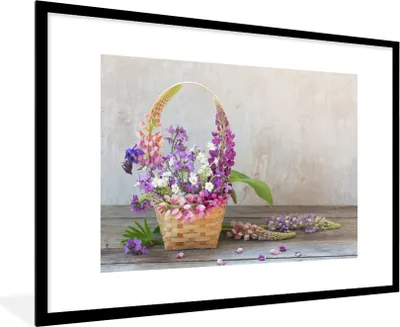 Produktbild von MuchoWow® Gerahmtes Poster Korb - Blumen - Stilleben 90x60 cm - Poster mit Schwarzem Bilderrahmen Wandposter Rahmen Foto Bilder - Wanddekoration - Fotos