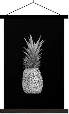 Produktbild von MuchoWow® Textilposter Ananas mit spitzen Blättern auf schwarzem Hintergrund - schwarz und weiß 120x180 cm mit schwarzem Rahmen - Fotos