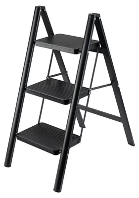Imagen del producto de Escalera plegable Wiltec de 3 peldaños, color negro, fabricada en acero, con capacidad de carga de hasta 150 kg, ideal para uso doméstico, cocina, garaje y taller