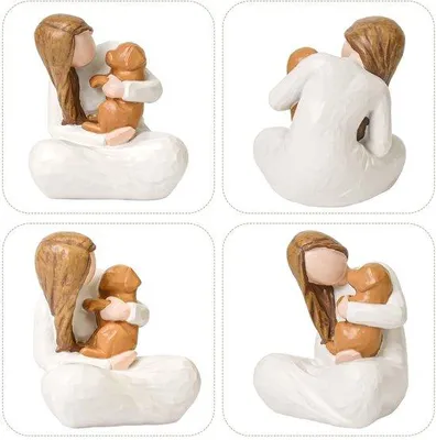 Produktbild von Unyqoos® handbemalte Engelsfigur mit Hund – Gedenkfigur für Hundebesitzer, Polyresin, cremefarbenes Kleid & goldener Hund, 6,9 x 6,3 x 7,9 cm