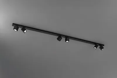 Produktbild von 6-flammige Deckenleuchte aus mattschwarzem Metall, verstellbar, kubisches Design, Aluminiumstruktur, 200 cm, GU10 max 50 W – Perenz