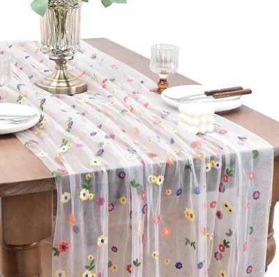 Obrázek produktu pro Elegantní ubrus 72 x 300 cm, bílý, s vyšívanými zvonky, ideální na svatbu, oslavu a jako stolní dekorace