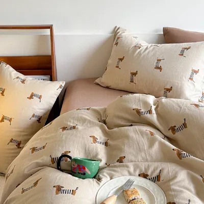 Zdjęcie produktu dla Omgoods - Komplet pościeli z kocem 220x240 cm z motywem taksela - mikrofibra