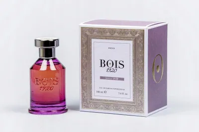 Produktbild von Bois 1920 Spigo, 100 ml, Zitrone, Bergamotte, Mandarine, Ananas, Weihrauch, Basilikum, Geranium, Wacholderbeeren, Lavendel, Salbei, Zedernholz, Ambramone, Kaschmirhölzer, Cumarin, Myrrhe, Sandelholz, Vanille, Weißer Moschus, Spray