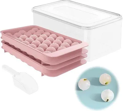 Immagine prodotto di Stampo per cubetti di ghiaccio rotondi con coperchio - Macchina per cubetti di ghiaccio a forma di sfera per raffreddare le bibite - 2 vaschette, 1 supporto e un cucchiaio