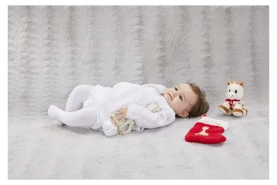 Produktbild von Vulli Weihnachtsgeschenkset Baby mit Sophie die Giraffe und Kuscheltier