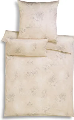 A flat lay of a duvet cover and pillowcase set.