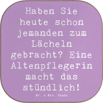 Produktbild von Mr. & Mrs. Panda Getränkeuntersetzer Spruch Altenpflegerin Lächeln - Lavendeltraum - Geschenk, Untersetzer für Gläser, Pflegeberuf, gläseruntersetzer, Altenpflege, Tasse