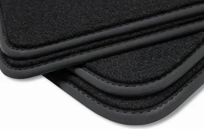 Zdjęcie produktu dla Dywaniki samochodowe z weluru, pasujące do samochodu Seat Leon 2 (model 1P), rocznik 2005-2012, wysokiej jakości welur, szwy: czarne