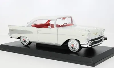 Produktbild von Maisto MAI31477WHITE - 1/18 - Chevrolet Bel Air, weiss, 1957 - Neu