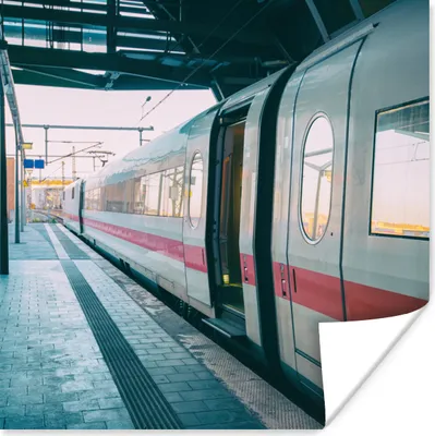 Produktbild von MuchoWow® Poster Schöner Zug auf dem Bahnsteig 50x50 cm - Wohnzimmerdekoration