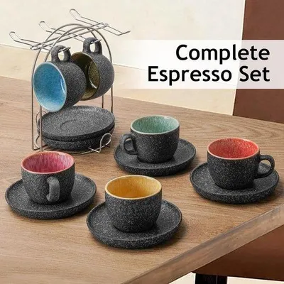 Image de Ensemble de tasses à café – Tasses en céramique mate de style moderne, avec soucoupes