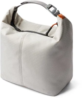 Produktbild von Isolierter Reisekühler Tasche (10 Liter, weich, wasserdicht, mit Flaschenöffner, faltenfähig)