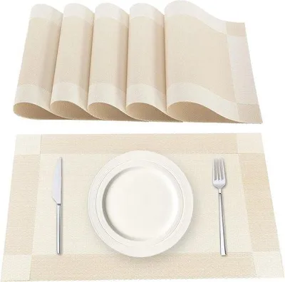 Immagine prodotto di Sottopiatti Unyqoos® confezione da 6 – tovagliette lavabili, 70% PVC/30% poliestere, antiscivolo e resistenti al calore fino a 100°C, color beige, ideali per la tavola da cucina