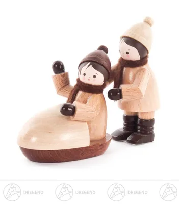 Zdjęcie produktu dla Świąteczny miniaturowy saneczkarz naturalny (2) Wysokość ok. 5 cm NOWOŚĆ