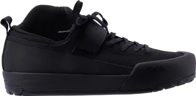 Produktbild von FIZIK Downhill-/Enduro-Schuh 'Gravita Tensor', Farbe:black/black, Größe:40