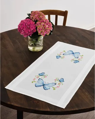 Productafbeelding van Permin tafelloper gestempeld borduurpakket "Vlinder", 40x80cm