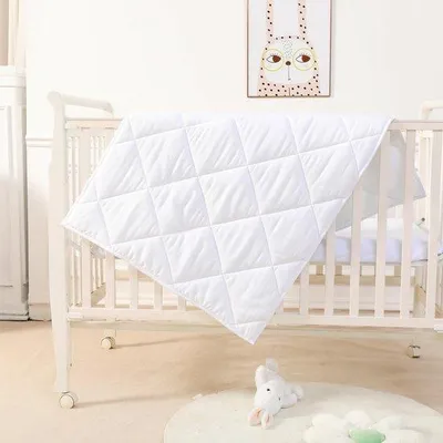 Produktbild von Baumwollbabydecke mit -Zertifikat – Wendbare und weiche Decke für Kinder (100 x 75 cm)