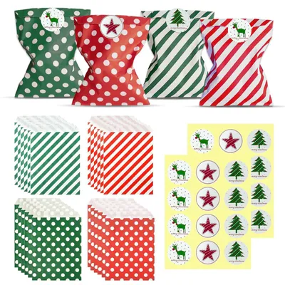 Zdjęcie produktu dla Torebki prezentowe papierowe świąteczne - Czerwone i zielone - 24 szt. - 18 x 13 cm - Z naklejkami świątecznymi