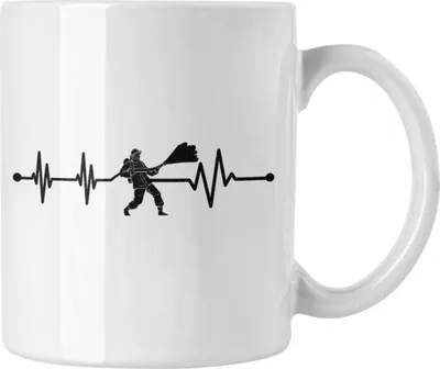Produktbild von Trendation - Feuerwehr Herzschlag Geschenk Tasse Feuerwehrmann Geschenkidee Lustig Männer (Weiß)