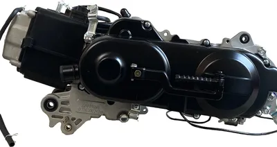 Image de Moteur 10 pouces, arbre long 50cc Euro4 4T AC pour 139QMB 50cc scooter (frein à tambour arrière)