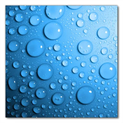 Produktbild von Wallario selbstklebende Möbelfolie/ Tischdecke für Innen und Außen, Größe: 60 x 60 cm - Wassertropfen auf Blau