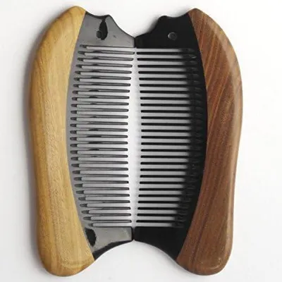 Produktbild von Handkamm aus Horn und Sandelholz, Taschenkamm (12cm * 4cm)
