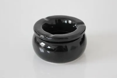 Produktbild von Ascher Aschenbecher Windascher schwarz Sturmascher