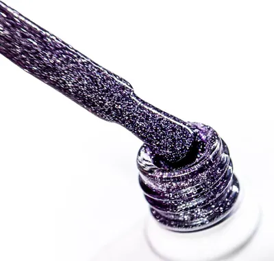 Produktbild von Molly Nails Flashing Lights 3 Into the Darkness HEMA/Di-HEMA-freier Hybridlack 8 g Nr. 614