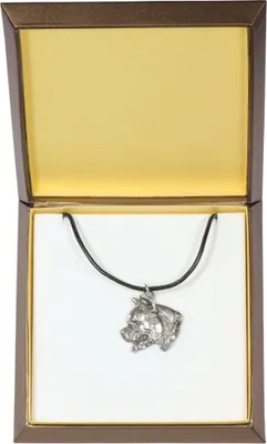 Zdjęcie produktu dla Amerykański Staffordshire terrier, Amstaff, Amstaf I - naszyjnik z psem w pudełku prezentowym, posrebrzany medalion dla fana psów, efektowna zawieszka marki Art-Dog