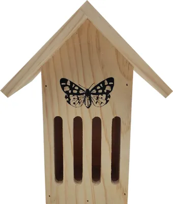 Produktbild von Dehner Natura Premium Schmetterlingshaus Runa, Insektenhotel wetterfest, Insektenhaus / Wildvogel Nistkasten für Schmetterlinge, ca. 17 x 23 x 12 cm, aus FSC®-em Kiefernholz, braun