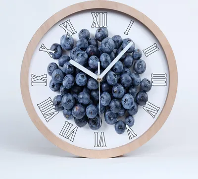 Produktbild von Holzuhr 25fi cm wanduhr - weiße Spitzen - Blaubeeren