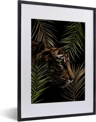 Produktbild von MuchoWow® MuchoWow® Gerahmtes Poster Tiger - Pflanzen - Palme 30x40 cm - Poster mit zchwarzem Bilderrahmen - Wandposter Schlafzimmer