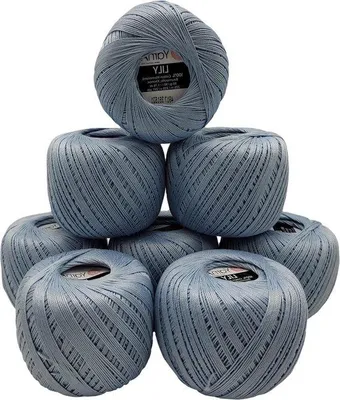 Productafbeelding van 8 x 50 gram haarkleurdraad - lichtblauw 4917 - 400 gram