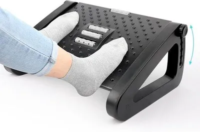 Produktbild von Verstellbare, ergonomische Fußstütze mit Massagefunktion – rutschfest und höhenverstellbar für Zuhause und Büro