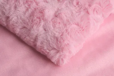 Obrázek produktu pro Minky Roses, plyšový úplet s texturou Swirl, světle růžová 50 x 160 cm