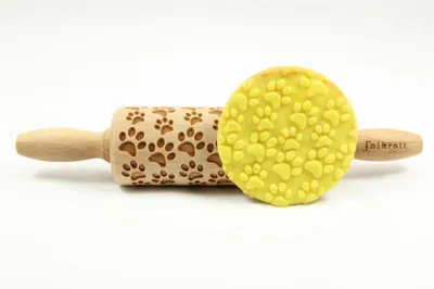 Image de Folkroll rouleau à pâte pattes de chien, junior, 23 cm, rouleau à pâtisserie, rouleau à gaufrer, modèle, motif, rouleau, bois de hêtre, 330548