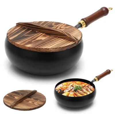 Obrázok produktu pre Nepoškodovaná liatinová panvica s priemerom 28 cm s dreveným vekom, vhodná na všetky typy sporákov