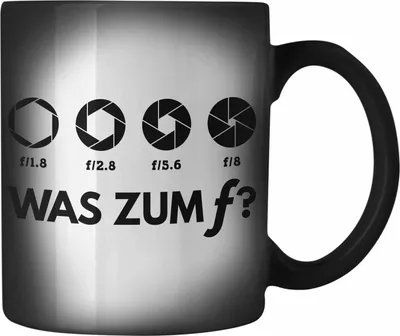 Produktbild von Trendation - Fotografie Geschenk Farbwechsel Zauber-Tasse lustig Fotograf Zubehör Fotograph Geschenkidee Lustige Geschenk Karabiner Farbwechsel Zauber-Tasse Edelstahl Witzig (Schwarz)