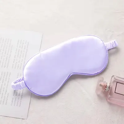Produktbild von Lila Schlafmaske – Satin-Schlafmaske – Reisemaske – Lila – Verdunkelung – Unterwegs – Augenbedeckung – Schlafkomfort – CHPN
